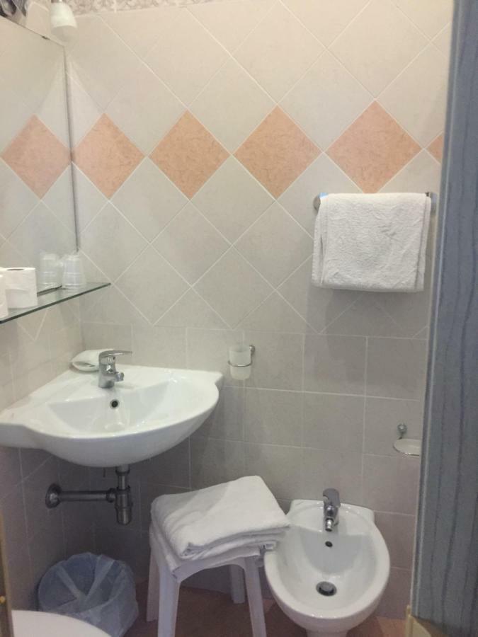 Hotel Margherita Сотомарина Екстериор снимка